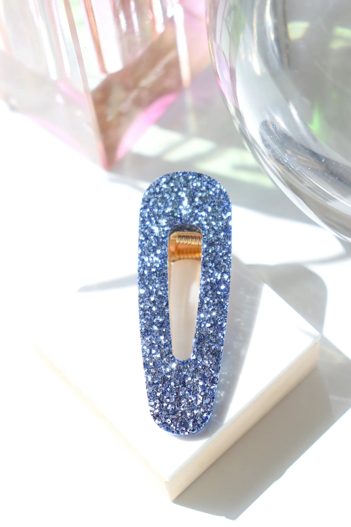 Barrette triangle Paillette