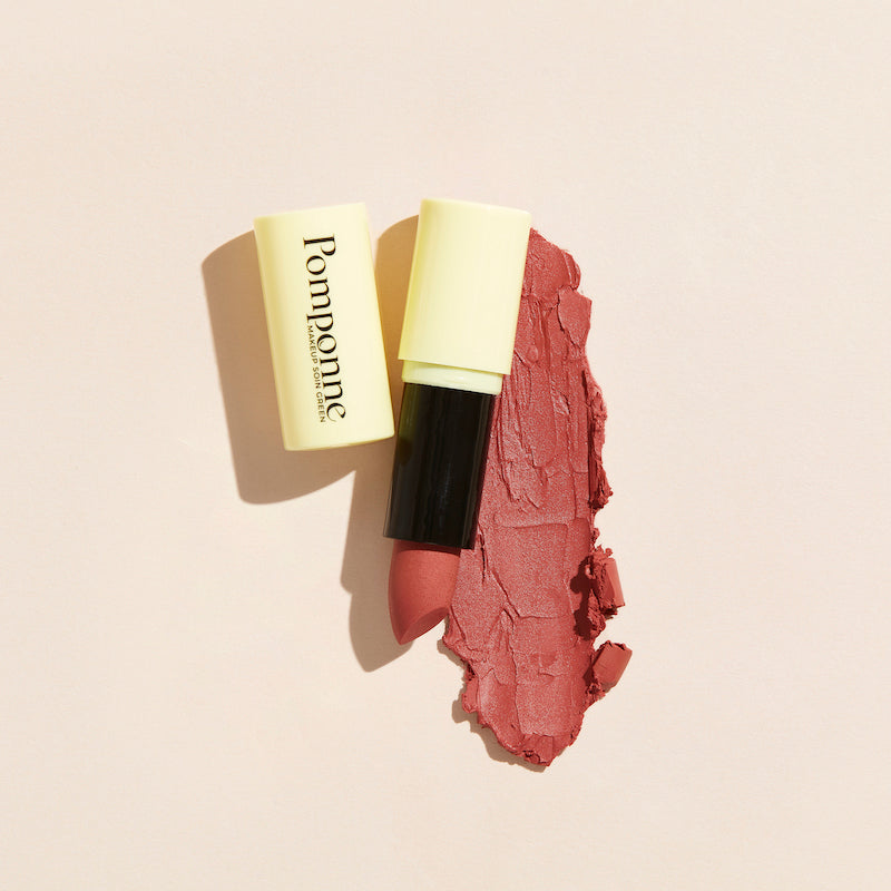 Natural moisturizing lipstick