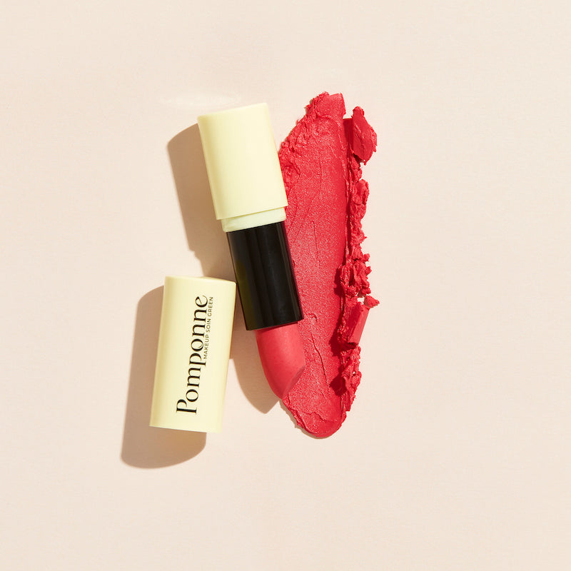 Natural moisturizing lipstick