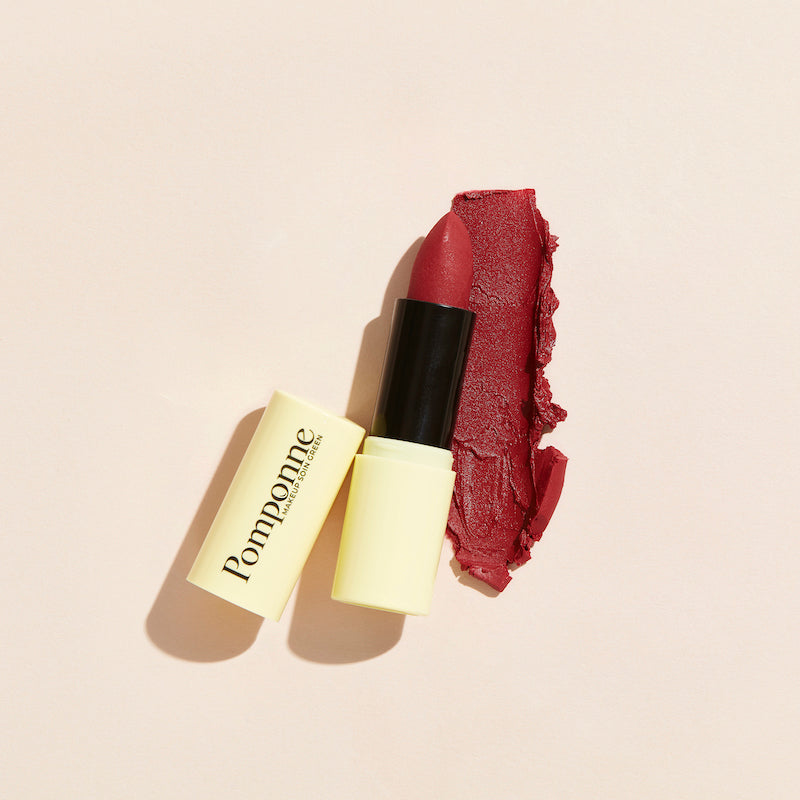 Natural moisturizing lipstick