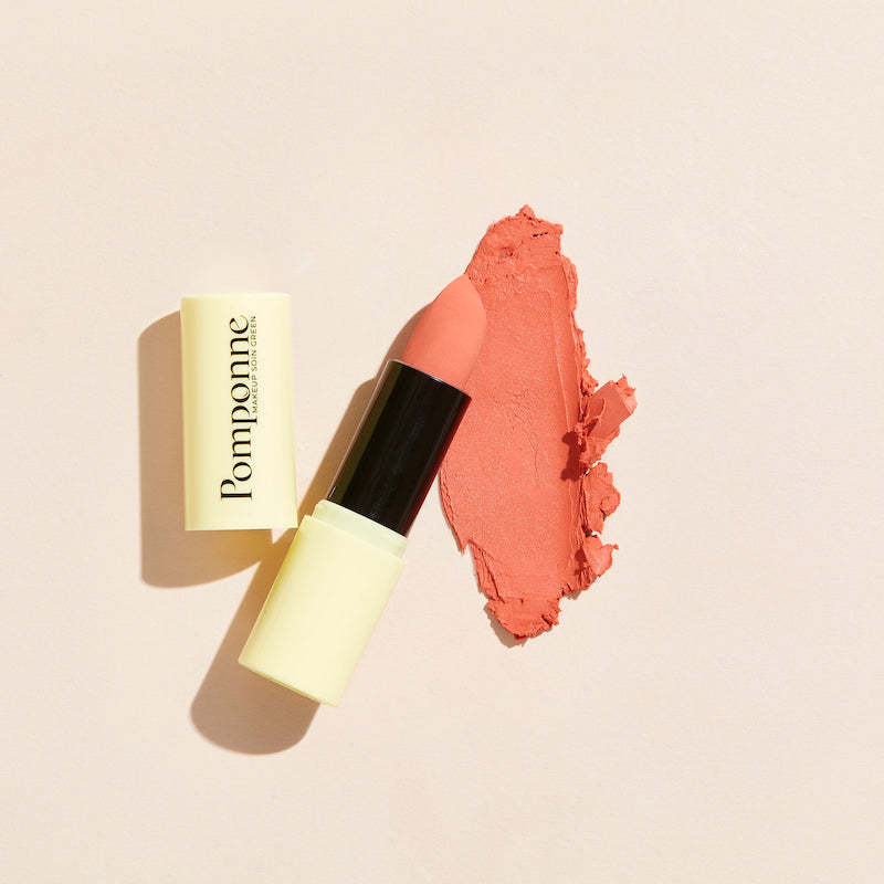Natural moisturizing lipstick